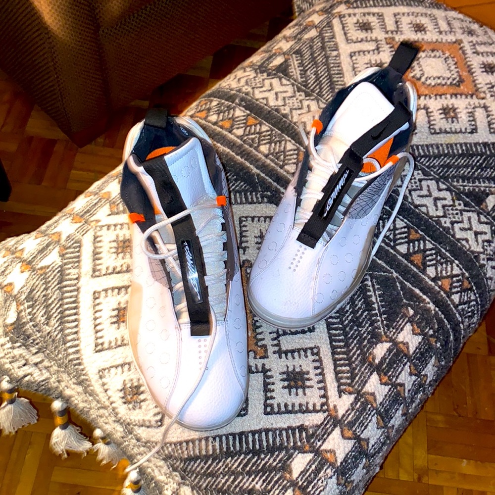 Stylish White and Black Men's Sneakers